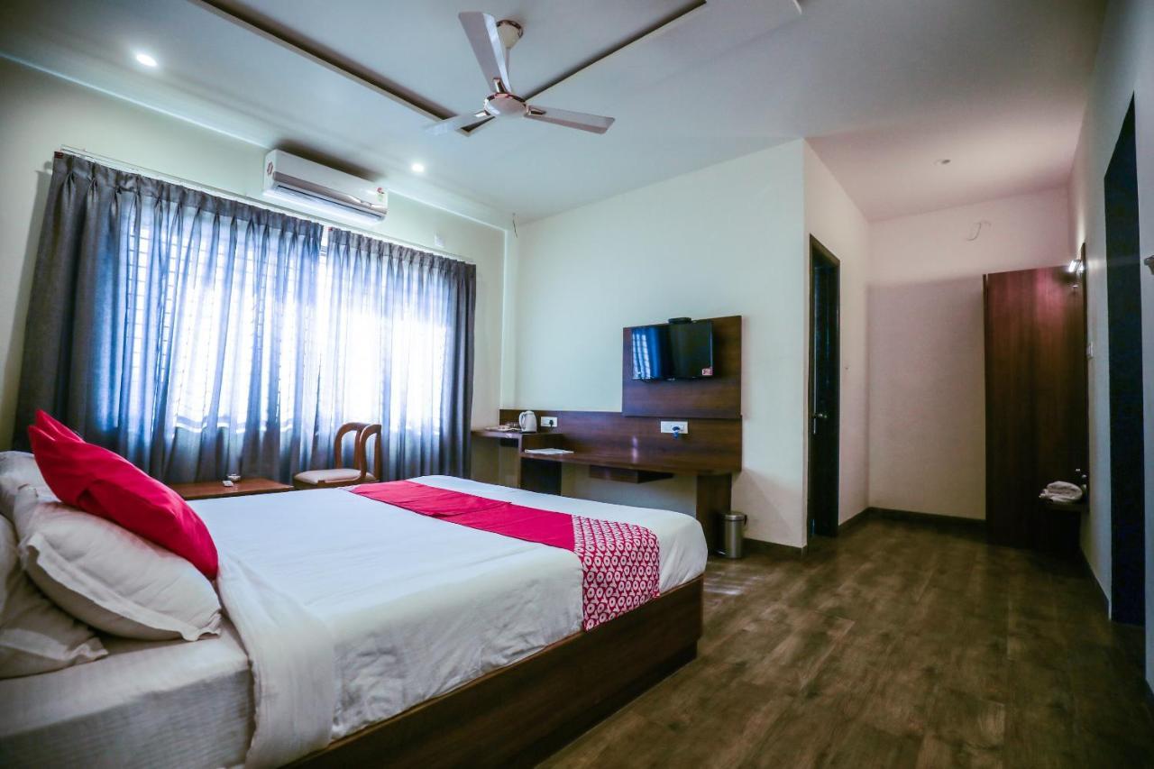 Hotel The Cult Hubli Eksteriør billede